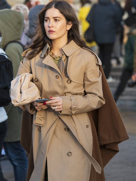 oversized burberry trench coat outfit|best burberry trench coat women.